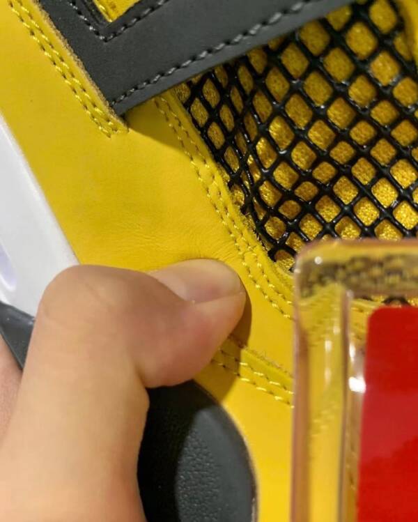 Air Jordan 4 Retro "Tour Yellow" - Image 6