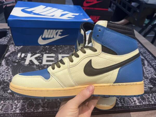 Travis Scott x Fragment x Air Jordan 1 High "Military Blue" - Image 2