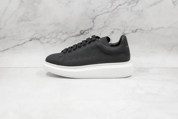 Alexander Mcqueen Oversized Black White Sole - Image 2