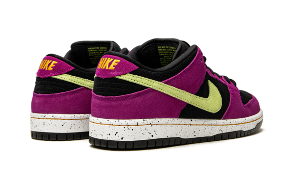 Nike SB Dunk Low ACG Terra Red Plum - Image 3