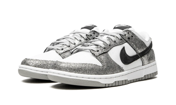 Nike Dunk Low Golden Gals - Image 2