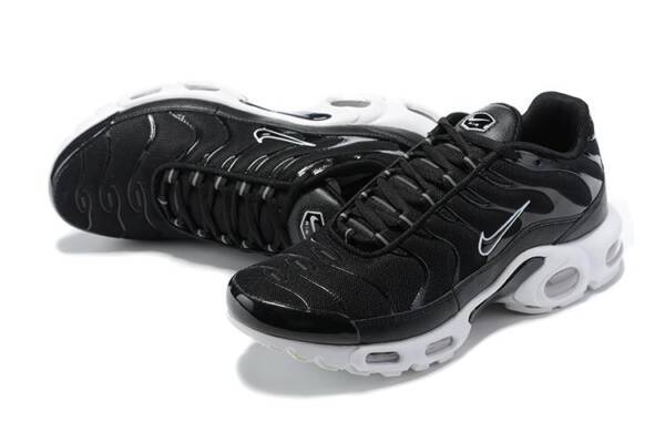 Air Max Plus TN 1 “Black/White” - Imagem 2