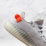 Adidas Yeezy Boost 350 V2 Tail Light - Imagem 4
