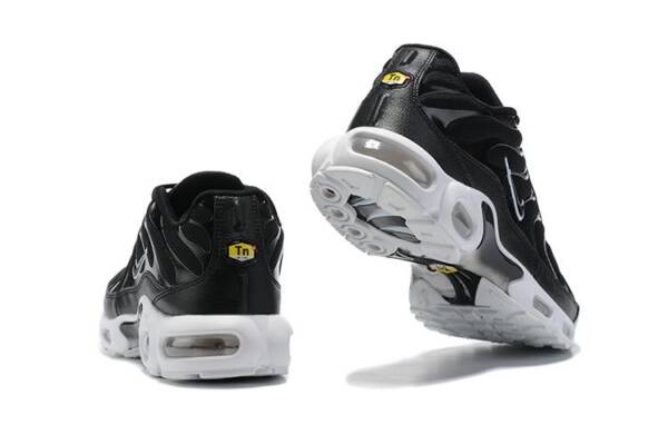 Air Max Plus TN 1 “Black/White” - Imagem 3