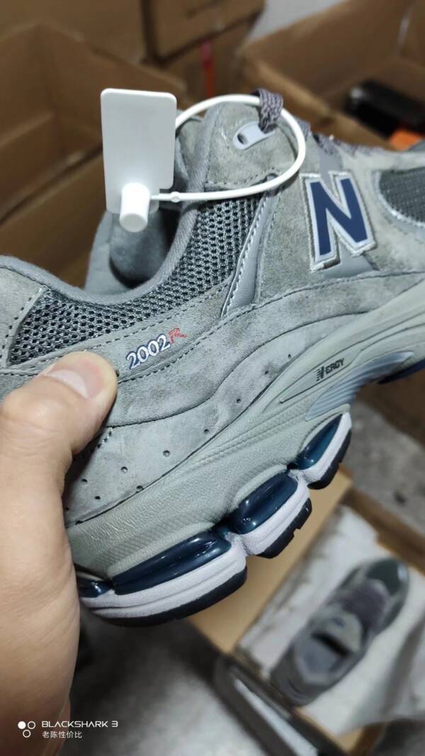 New Balance 2002R - Imagem 2